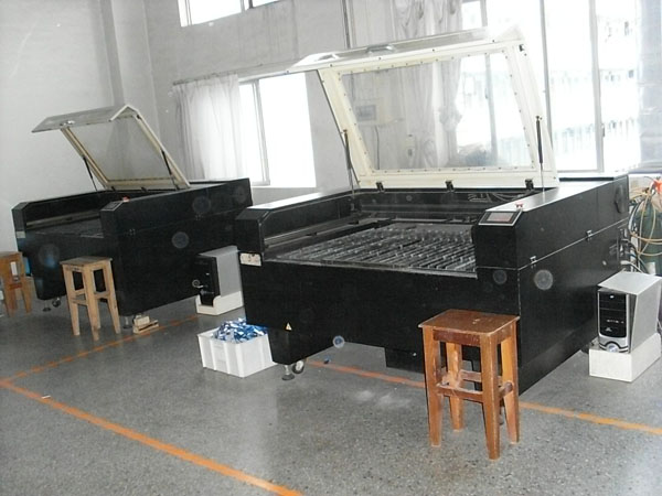 增聯(lián)有機玻璃制品機械設(shè)備06